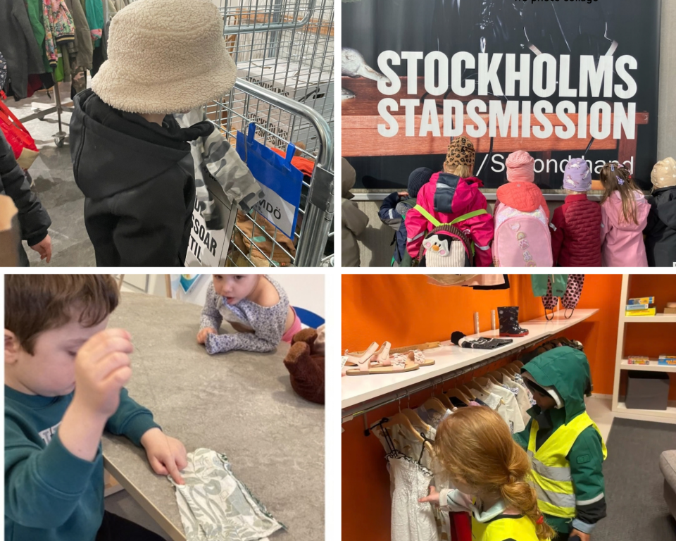 Kollage med fyra bilder från ett besök hos Stockholms Stadsmission second hand. Uppe till vänster tittar ett barn i luva på kläder i en metallvagn. Uppe till höger står en rad förskolebarn i ytterkläder framför en skylt med texten "Stockholms Stadsmission Secondhand". Nere till vänster undersöker två barn ett tyg på ett bord. Nere till höger tittar två barn i reflexvästar på klänningar och skor i en butik med orange vägg.